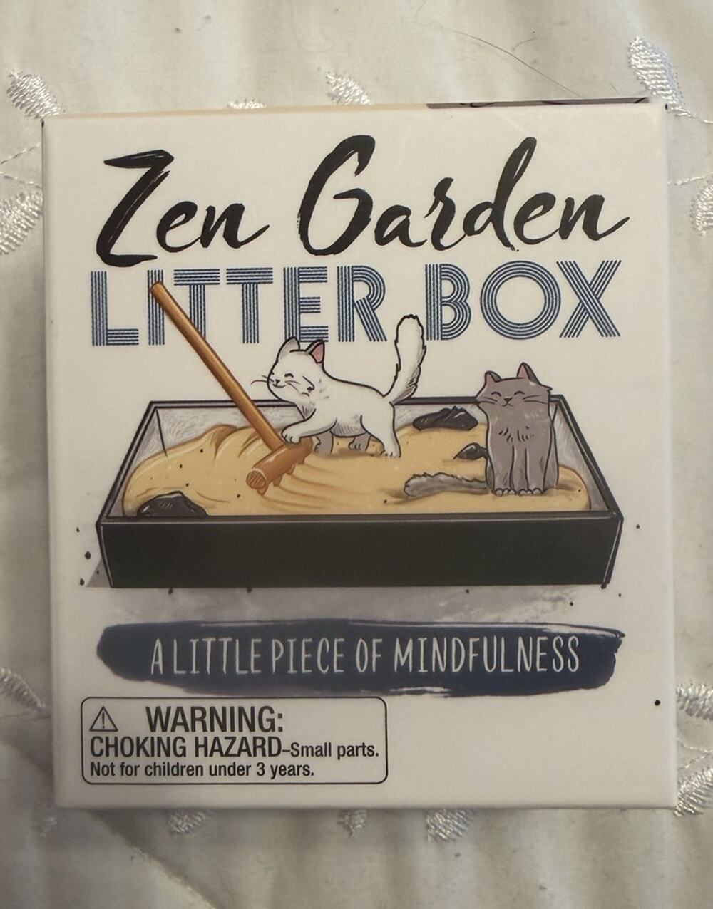 Zen Garden Litter Box : A Little Piece of Mindfulness by Sarah Royal (2019,...